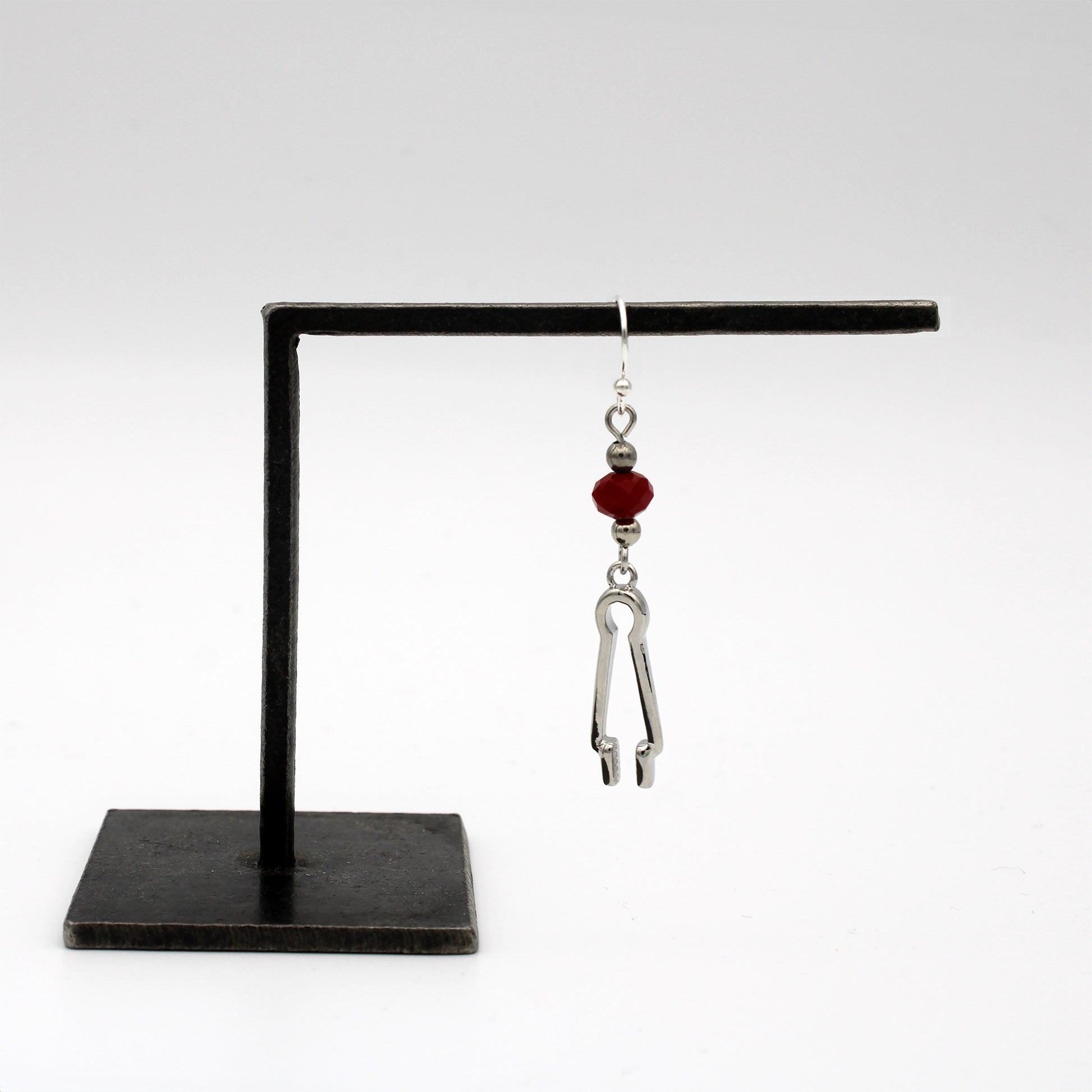 Glassblowing Charm Earrings with Red Bead: Pattern Crimp - Chrysler Museum Shop