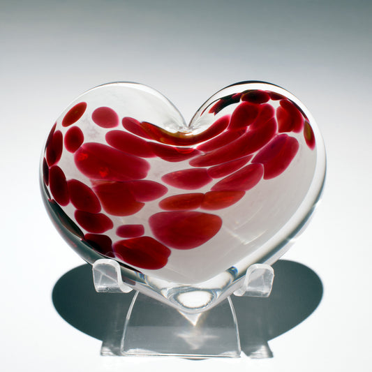 Briefbeschwerer in Herzform aus Glas: Vergissmeinnicht