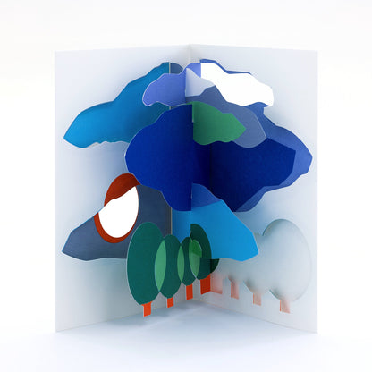 Pop-up-Notizkarte: Wolken und Bäume