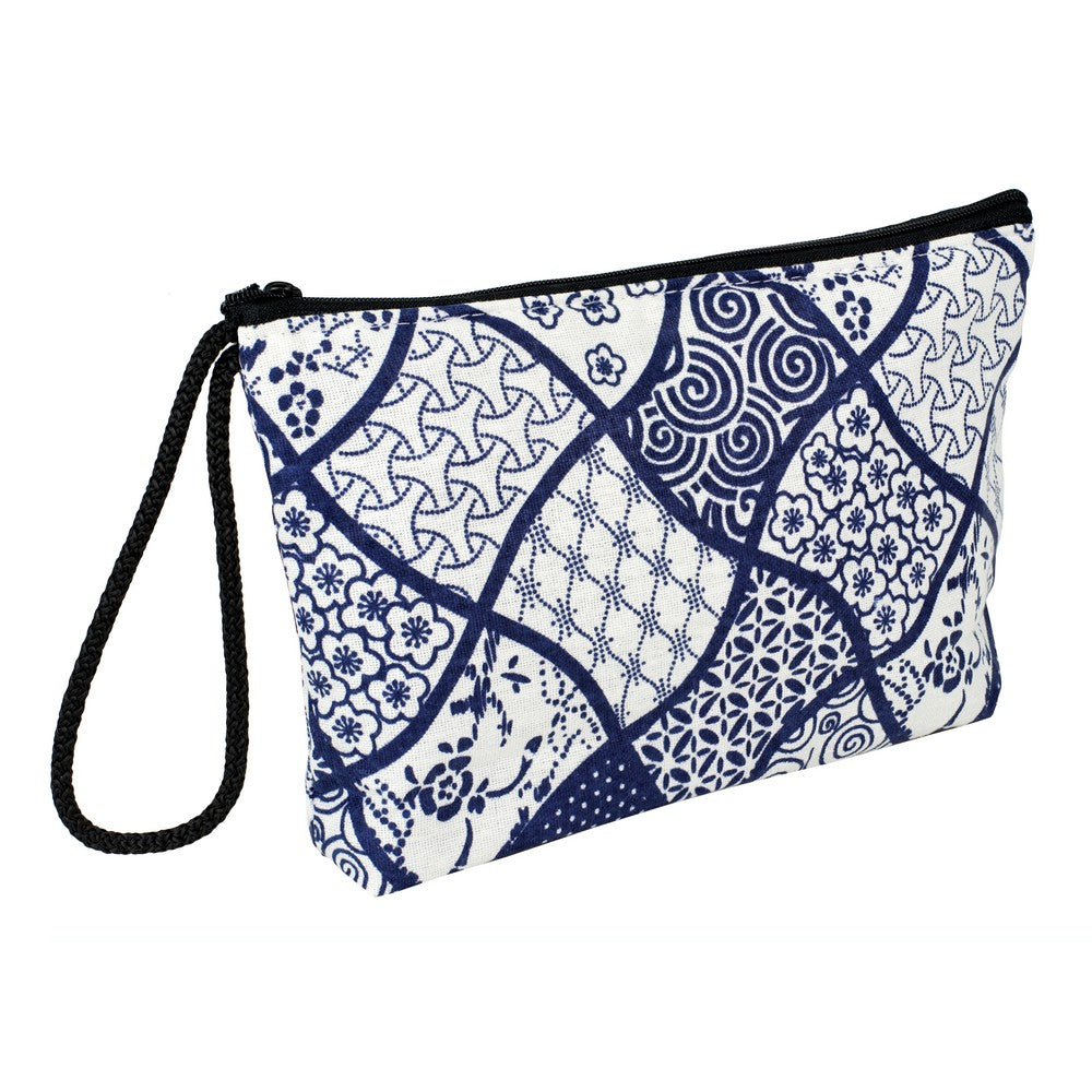 Zippered Bag: Blue and White "Quilt" Pattern