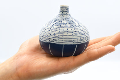 Tiny Congo Vase - Chrysler Museum Shop