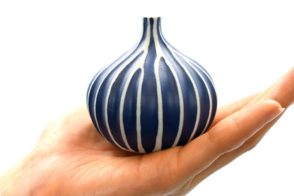 Tiny Congo Vase - Chrysler Museum Shop