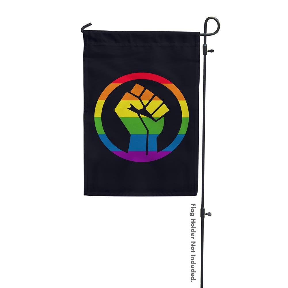 Banderas Black Lives Matter + Pride Garden