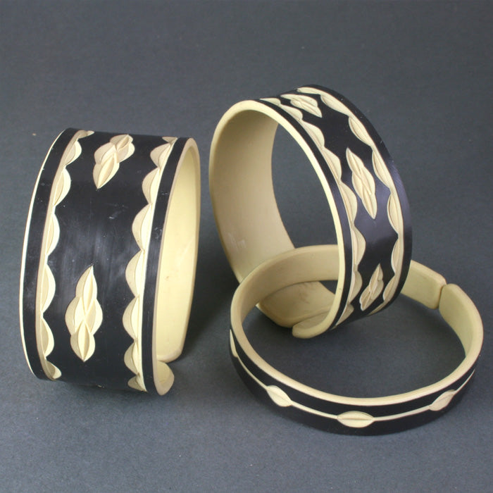 Himba-Armbänder